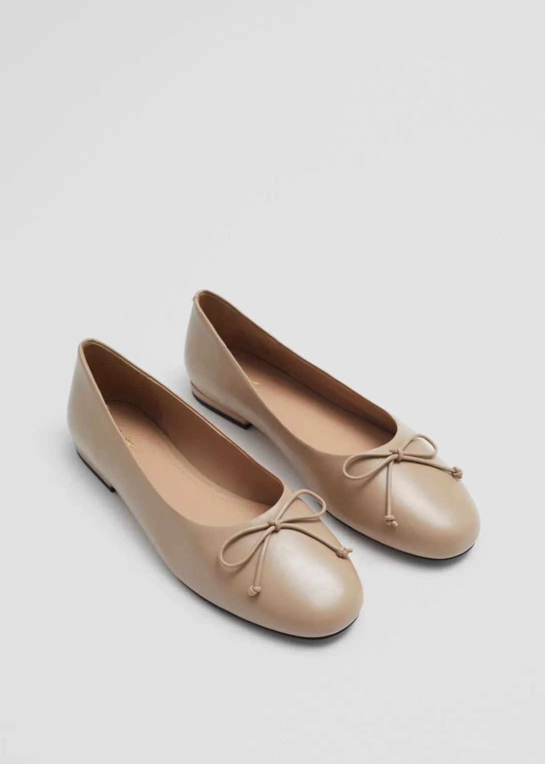 & Other Stories Ballerines En Cuir Beige Cheap