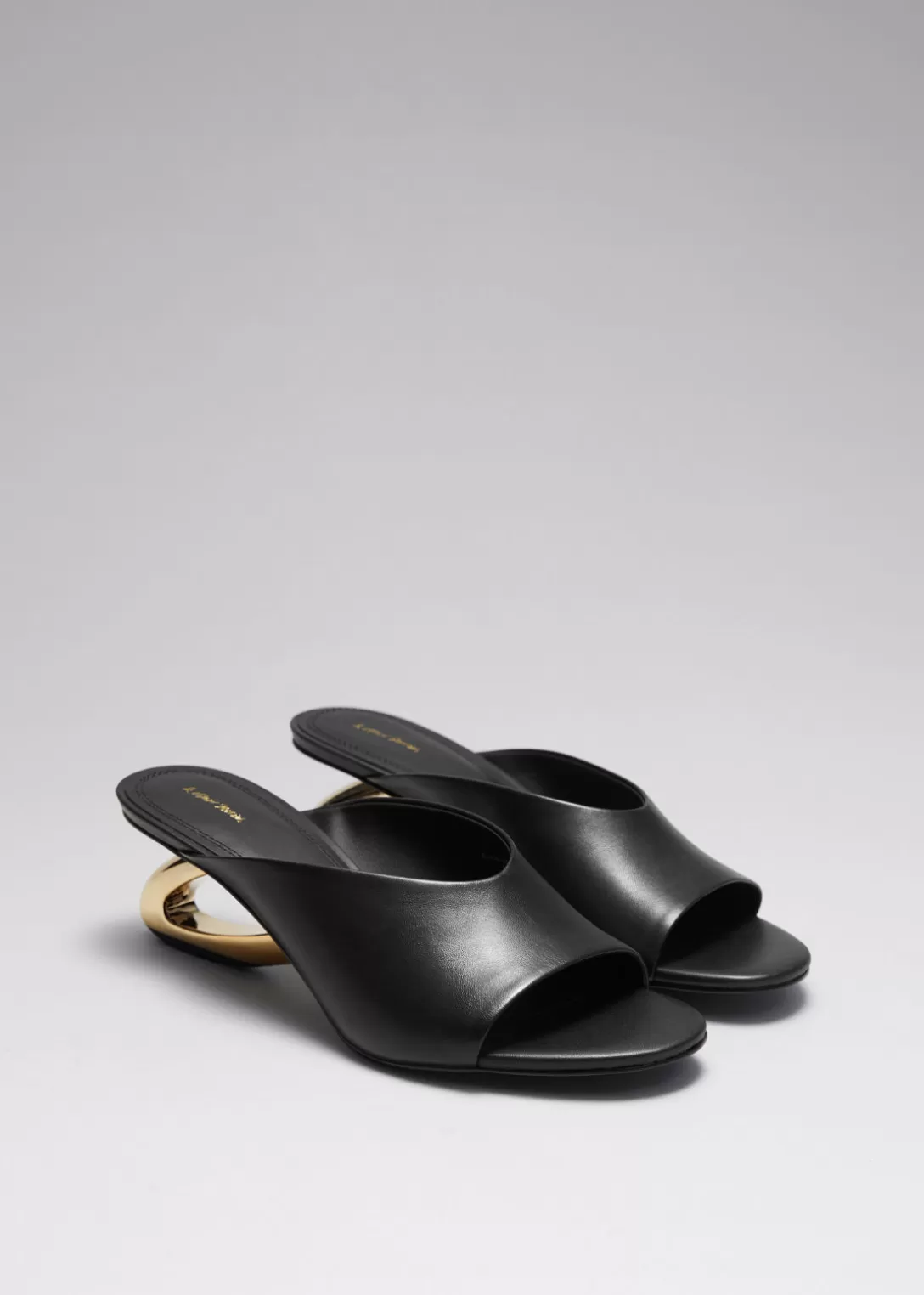 & Other Stories Mules à Talons Dorés Noir Flash Sale