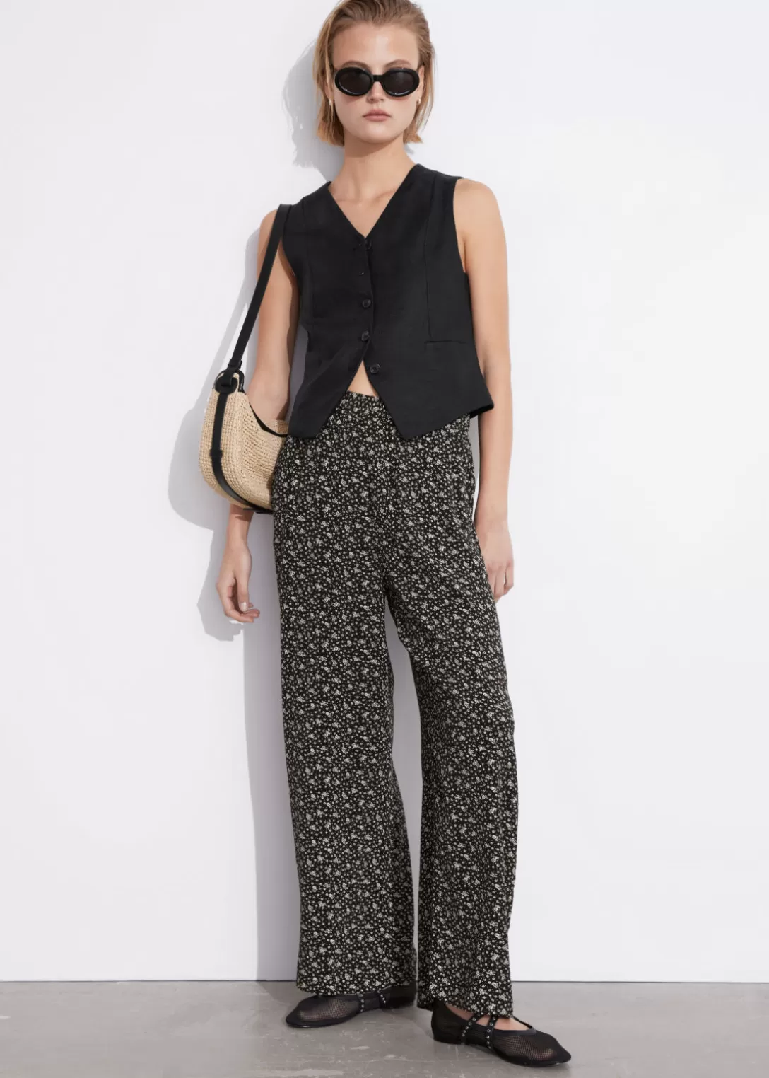 & Other Stories Pantalon Ample En Tissu Imprimé Imprimé floral noir/blanc Outlet