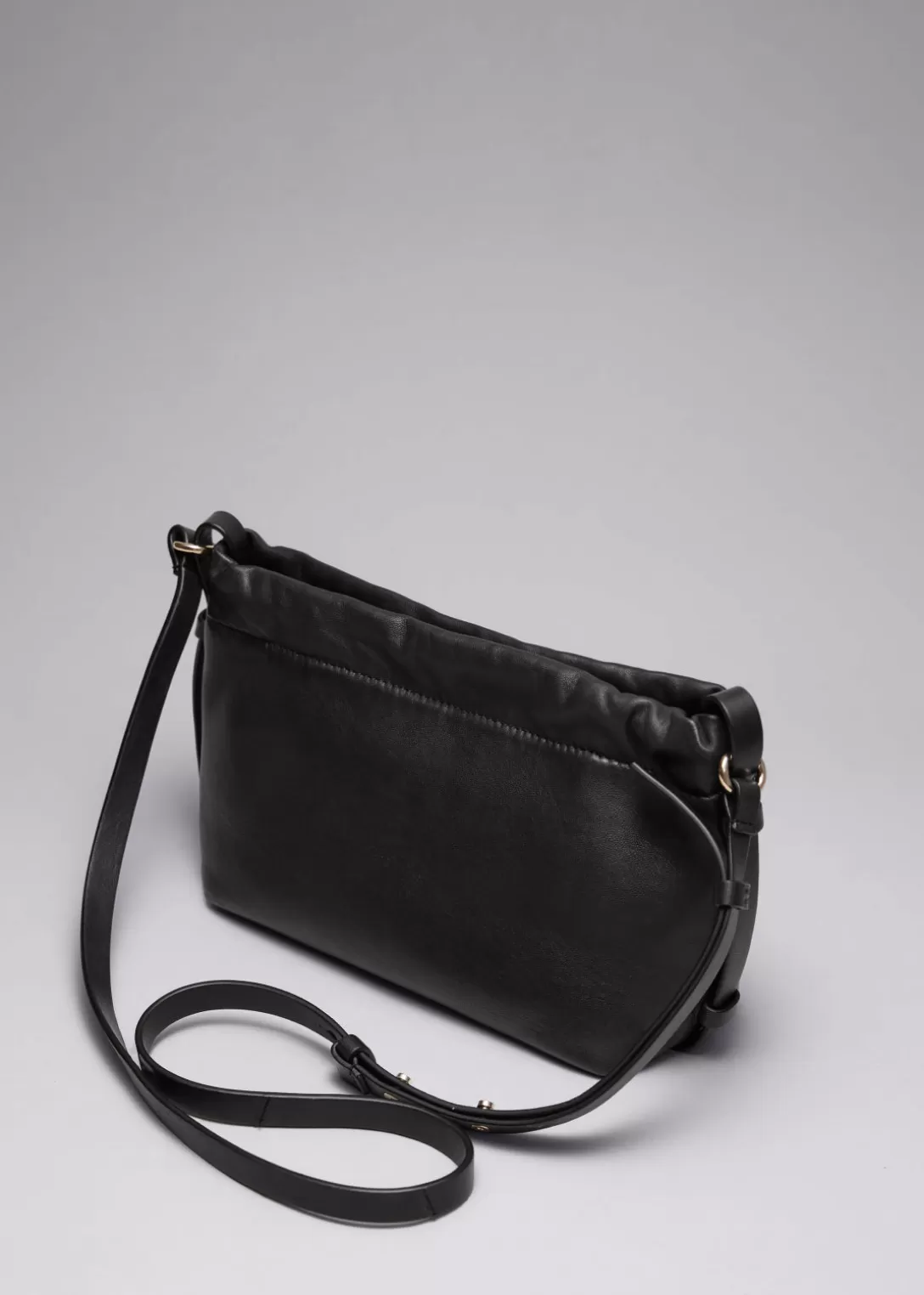 & Other Stories Petit Sac Porté épaule En Cuir à Cordon De Serrage Noir Best